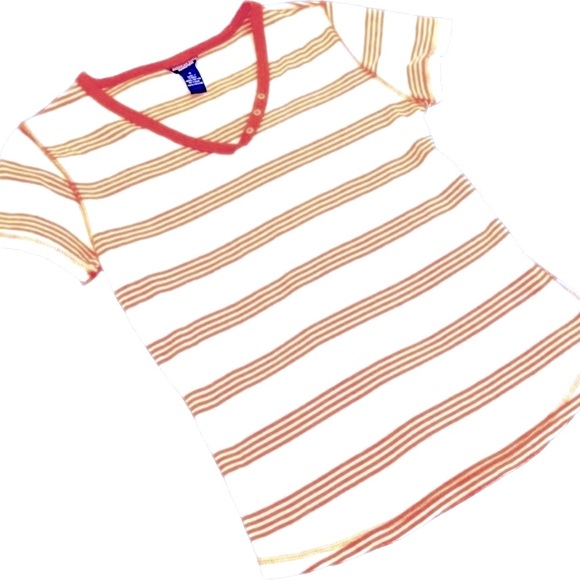 🎉HOST PICK 🤩Vintage stripe faux Henley cotton tee from the 90s weighted cotton - Picture 5 of 14